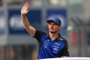 F1- GP DE SINGAPUR: VERSTAPPEN VUELVE A GOLPEAR (Y DURO)